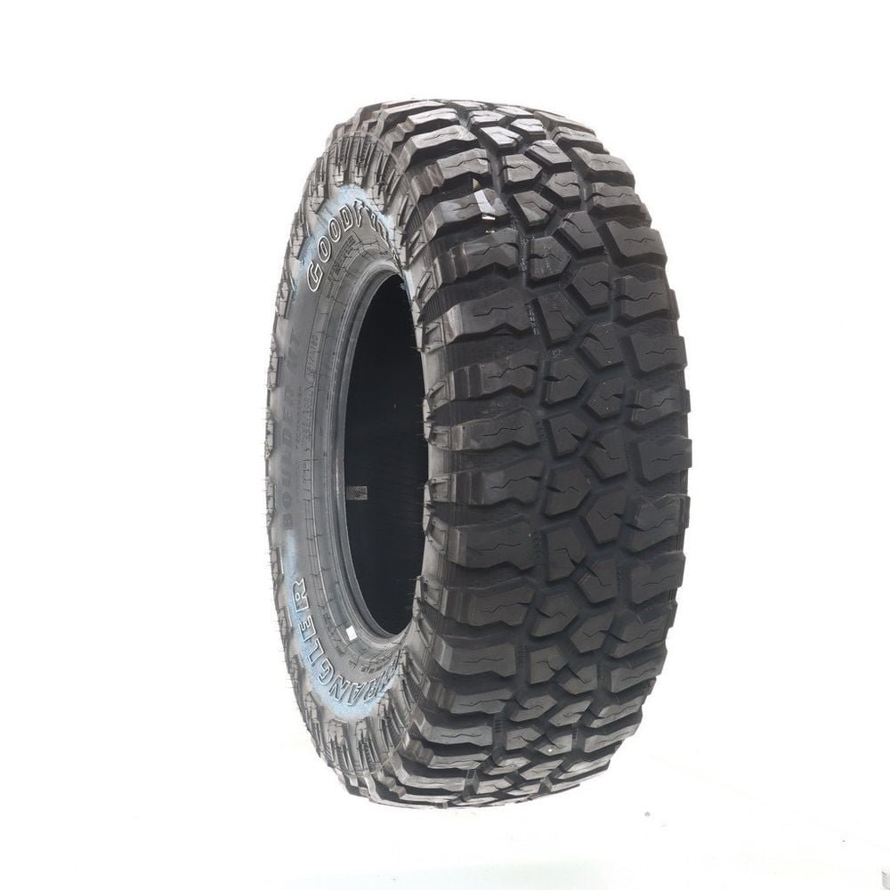 Vista 3 de GOODYEAR WRANGLER BOULDER MT 285/70r17